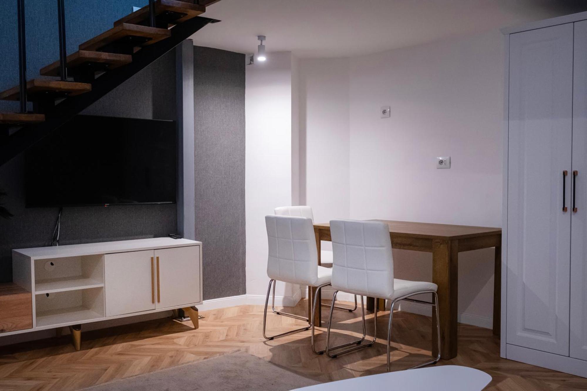 Nam Hotel Prizren Eksteriør billede