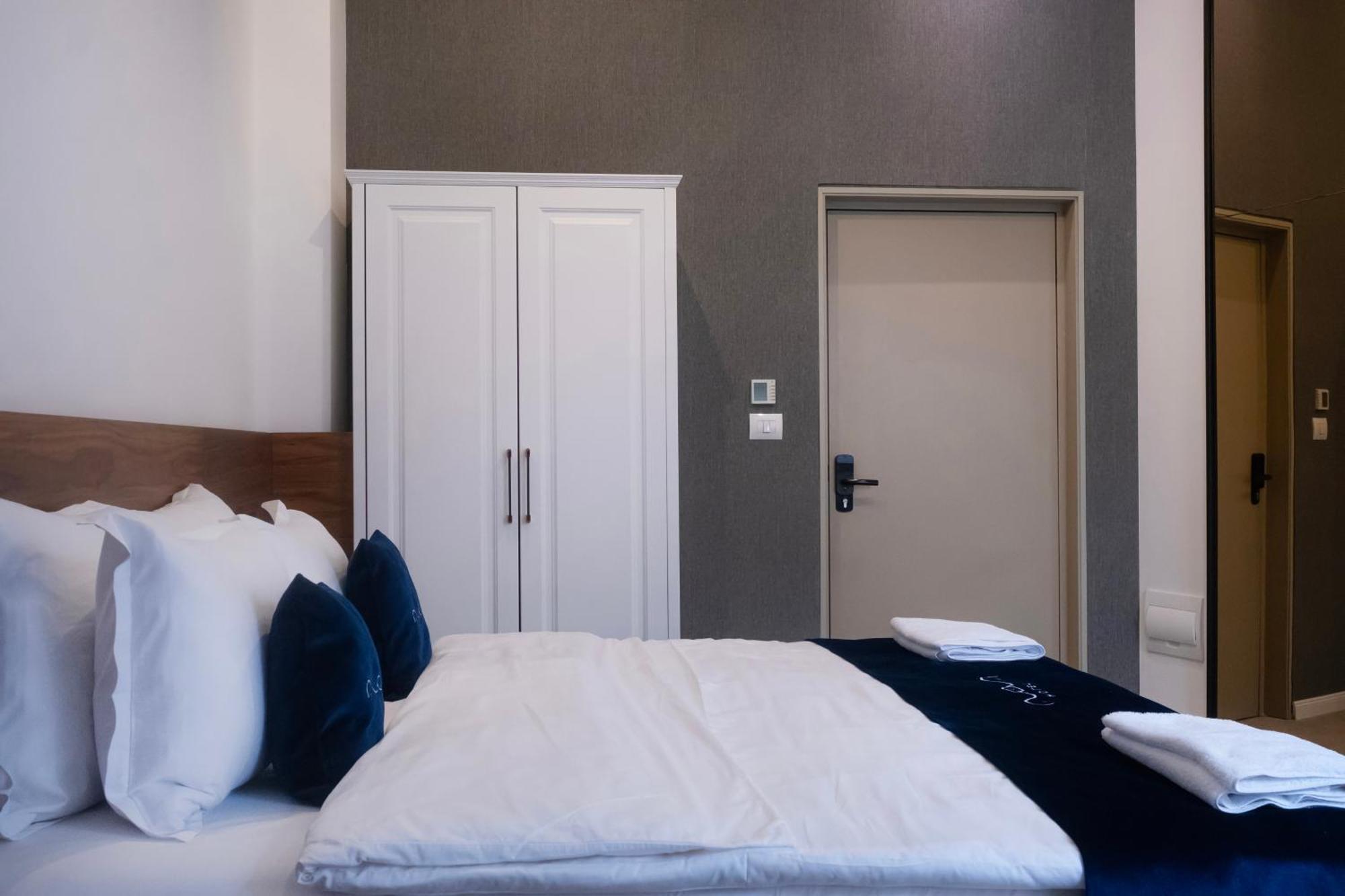 Nam Hotel Prizren Eksteriør billede