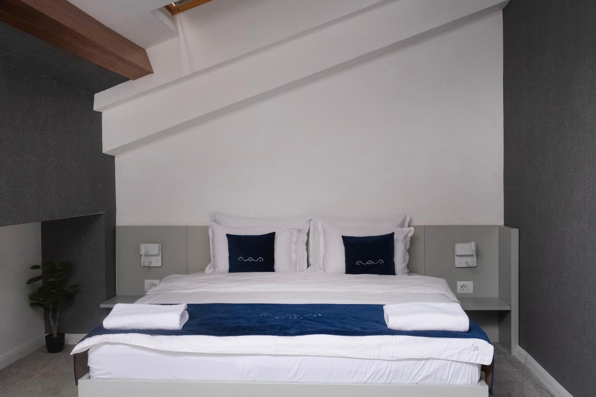 Nam Hotel Prizren Eksteriør billede